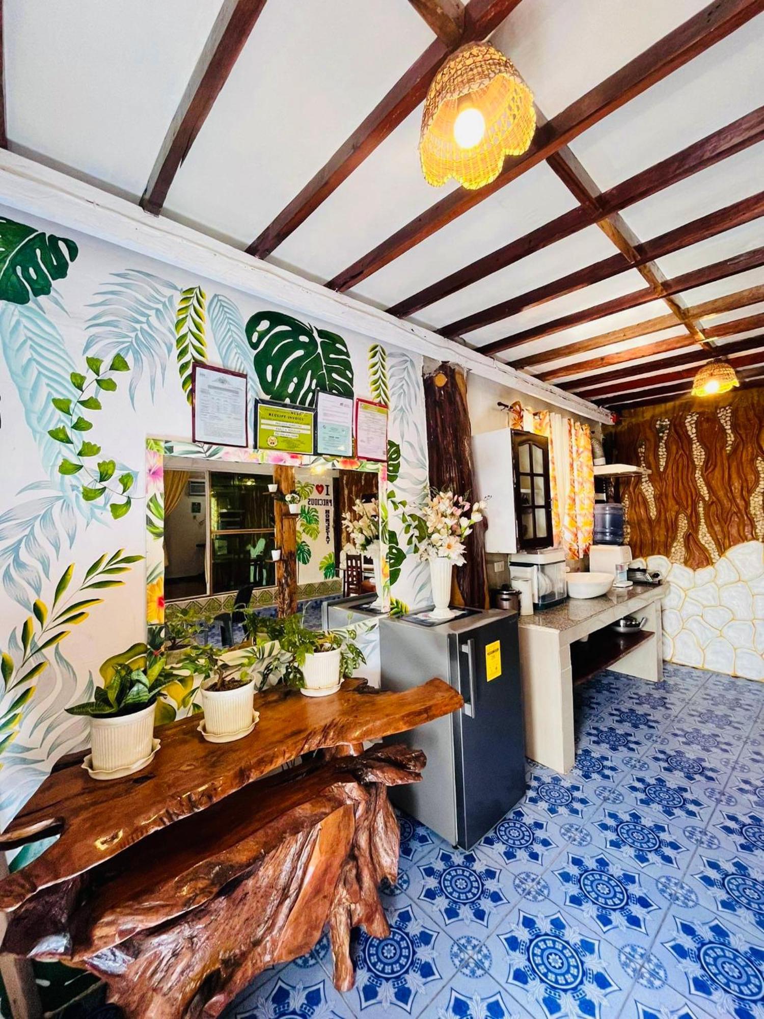 Precious Homestay-Family Room Burgos  Exterior photo